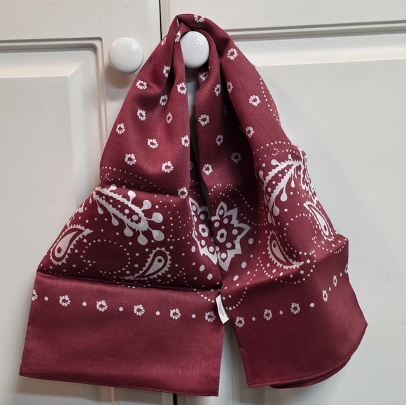J. Crew x Wallace & Barnes Deep Rose Paisley Cotton Bandana - Picture 2 of 6